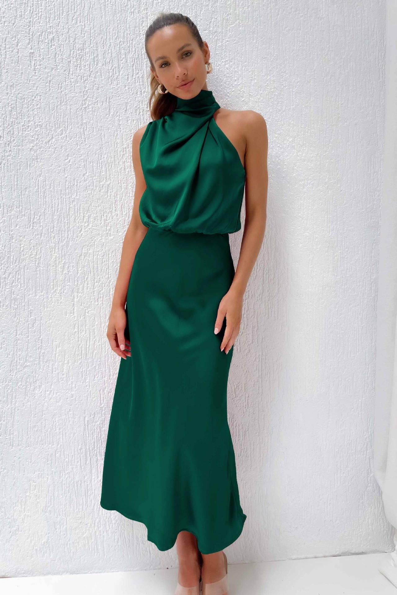 Freya | Satengkjole med halterneck